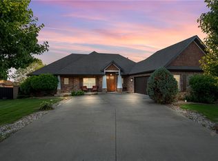 4613 W Buckeye Dr, Rogers, AR 72758
