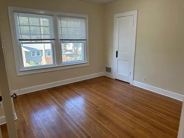 4852 Carrollton Ave — Photo 9