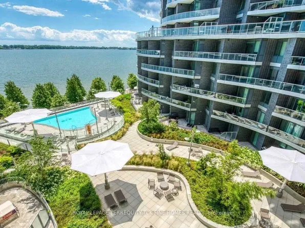 1 Edgewater Dr, Toronto, ON