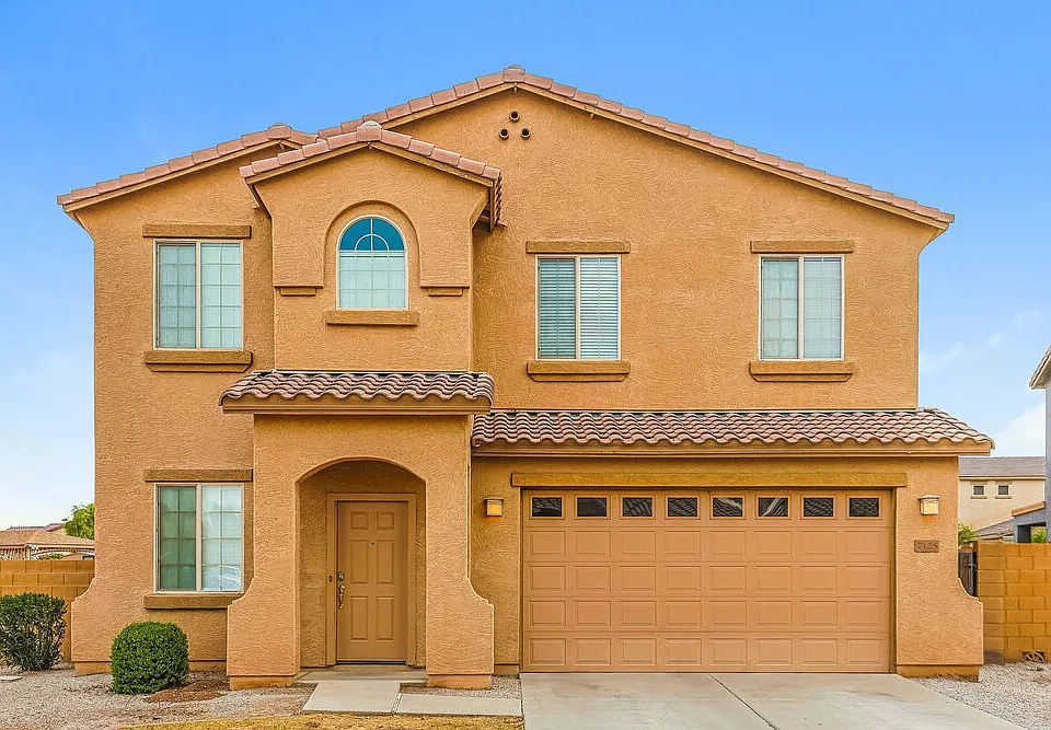7125 S 68th Gln