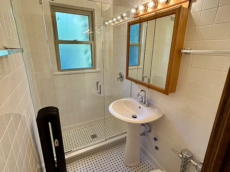 520 W Belden Ave — Photo 31