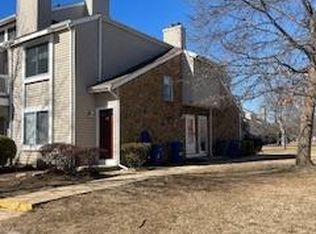 19 Chatham Sq, Parlin, NJ 08859