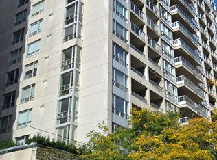 43 Eglinton Ave E #1110, Toronto, ON M4P 1A2