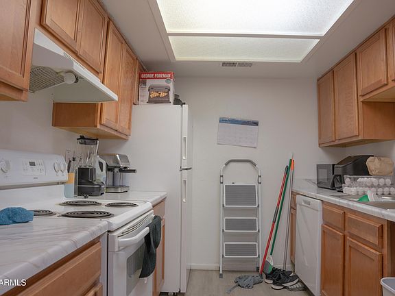 4th image of 16602 N 25TH Street #123