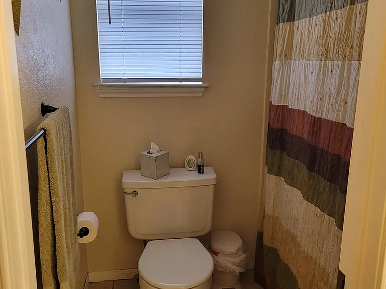 703 Skyline Dr — Photo 14