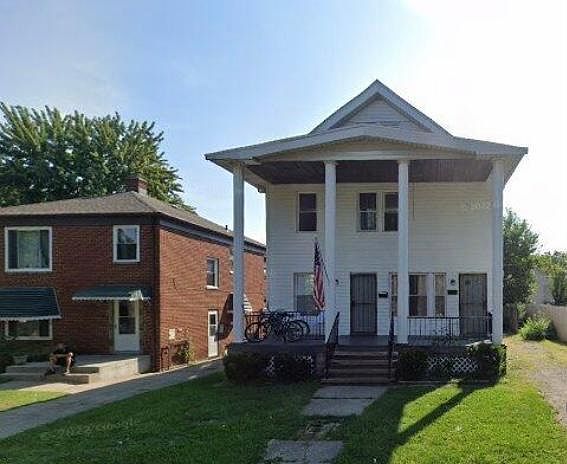 1st image of 3263 W 115th St