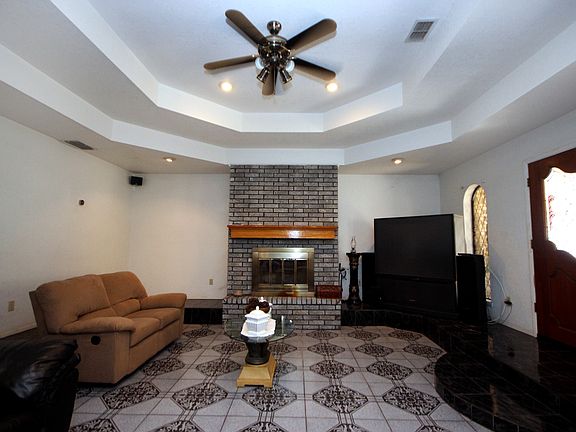 4th image of 703 Lancelot Dr