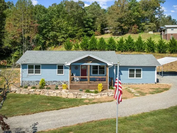 1201 Ada St, Blue Ridge, GA 30513