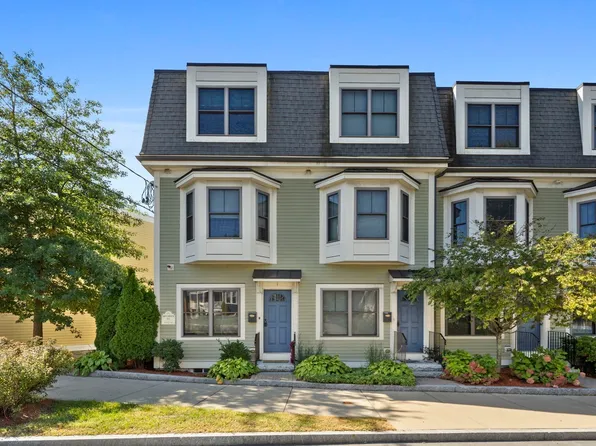 160 Green St #1, Melrose, MA 02176