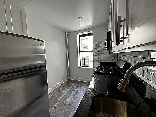 3rd image of 89-20 Park Ln S #12A