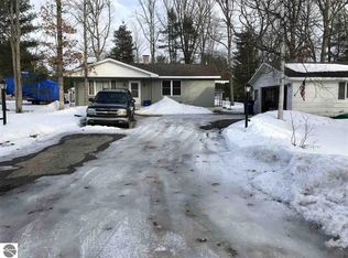 1839 Kozy Ct, Interlochen, MI 49643