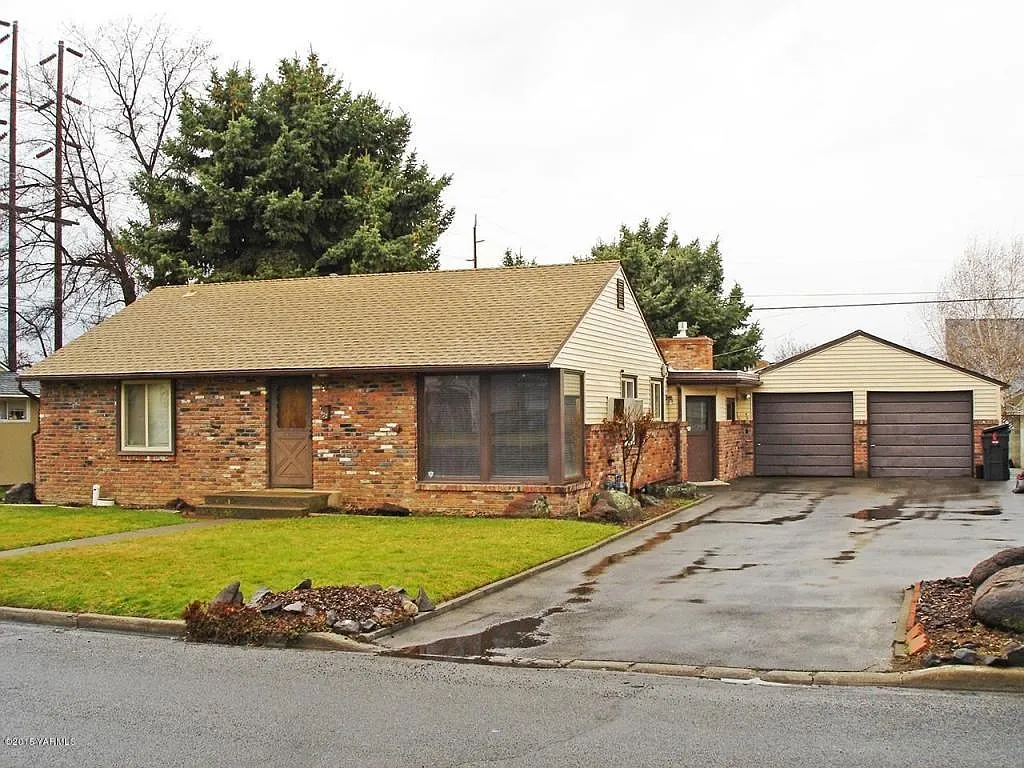 1022 S 36th Ave photo 1