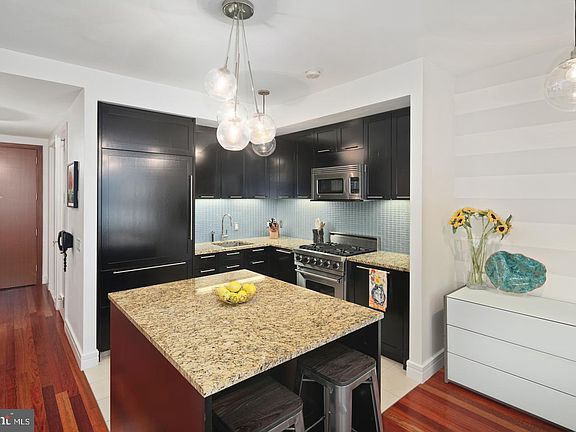 4th image of 1414 S Penn Sq Unit 15G