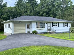 167 Stillwater Bridge Rd, Schaghticoke, NY 12154