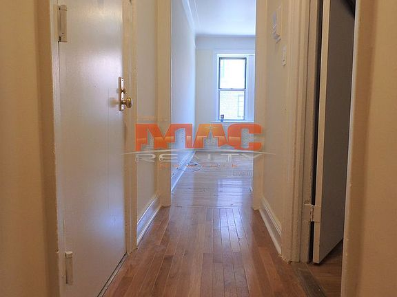 4th image of 3915 62nd St APT 1