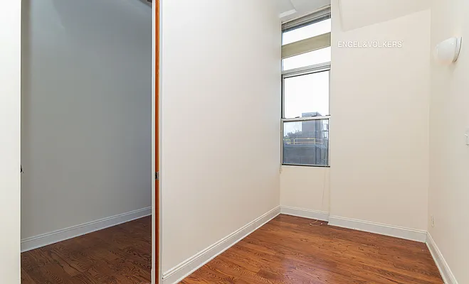 Sold by Engel & Völkers New York City | media 7