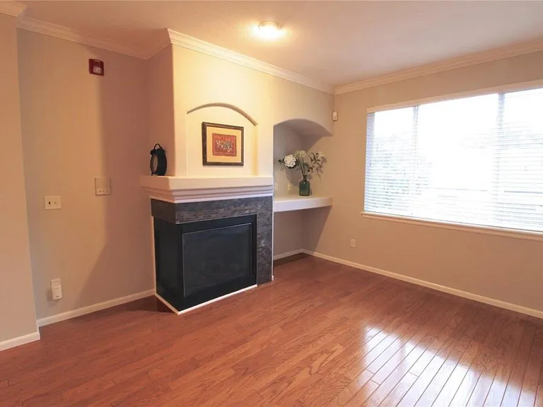 1747 N Washington St #B302 — Photo 8