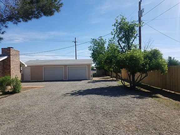 840 sq.ft. garage & workshop