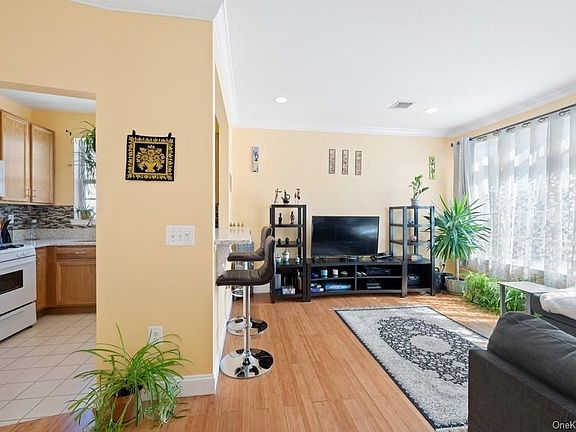 5th image of 203 Surf Dr #126B