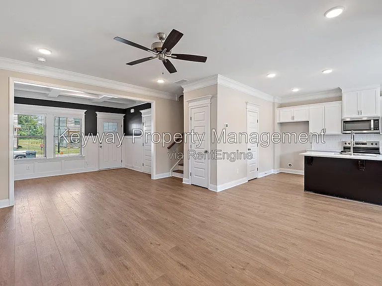 1119 Jolly Ln — Photo 6