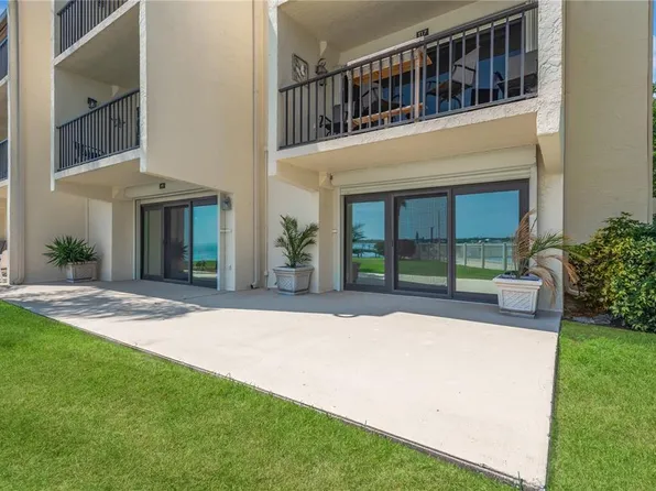7520 Sunshine Skyway Ln S APT P5, Saint Petersburg, FL 33711