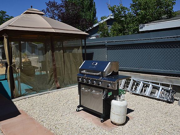 BBQ Area