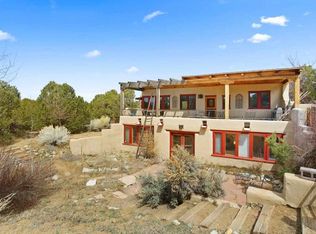 610 Piedmont, Taos, NM 87571