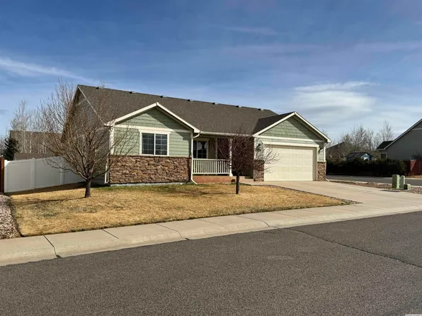 4135 Foothills St, Laramie, WY 82070