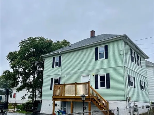 38 Mill St, Johnston, RI 02919