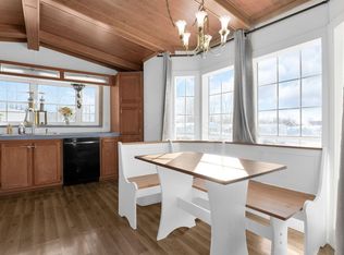 4150 Martinsburg Dr, Columbus, OH 43207