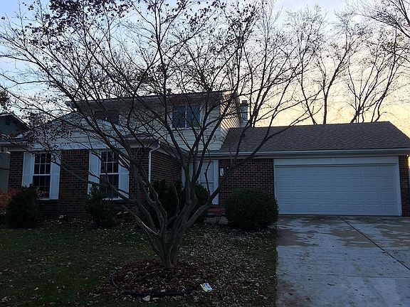 2nd image of 714 Barclay Dr
