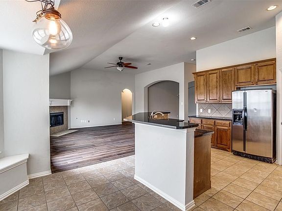 4th image of 15696 Appaloosa Dr