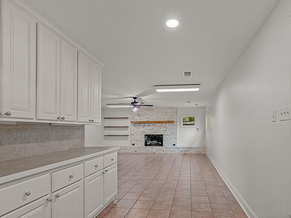 3rd image of 30698 Ranchero Ave