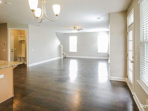 5th image of 245 Palmetto Walk Dr