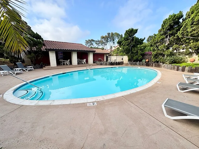 13765 Ruette Le Parc #F — Photo 20