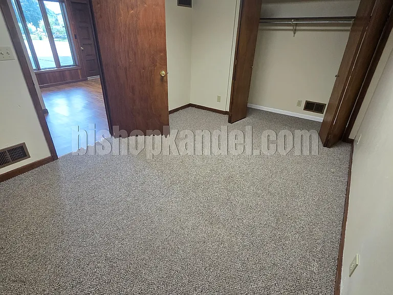 1000 Crystal Ave #1000 — Photo 7