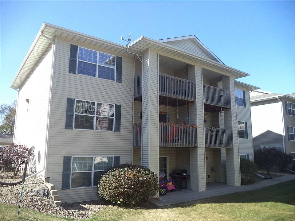 1st image of 60 Cherry Ct APT 4