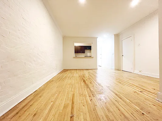Rented by Keller Williams NYC | media 19