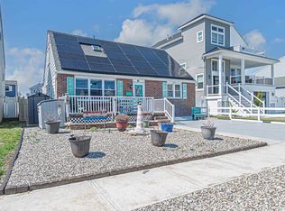 6 Franklin Pl, Brigantine, NJ