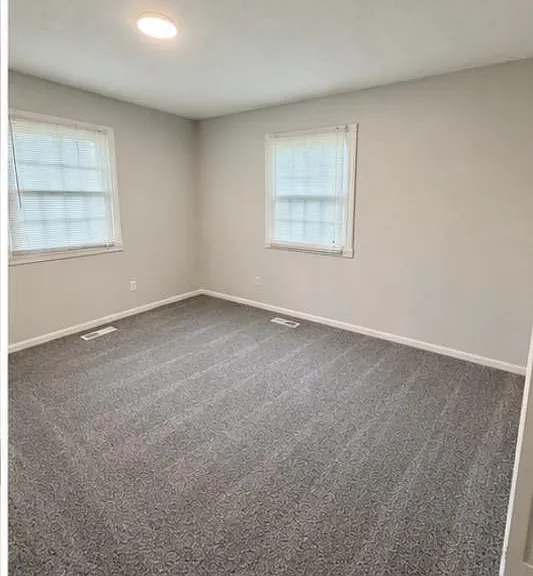 10710 Milwaukee Way — Photo 11