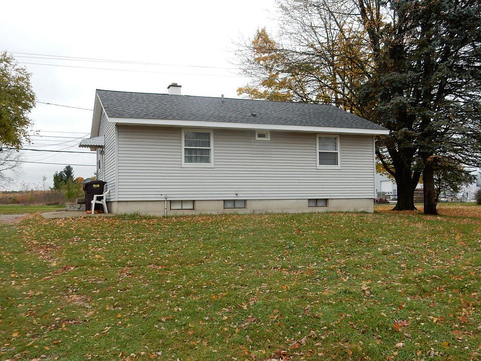 2nd image of 3291 68th St SE