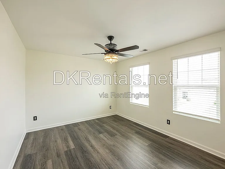 126 Verona Dr NW — Photo 8