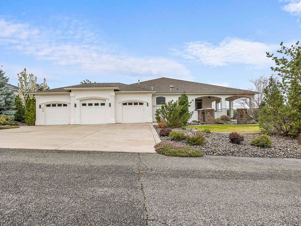 1st image of 656 Lago Vista Dr