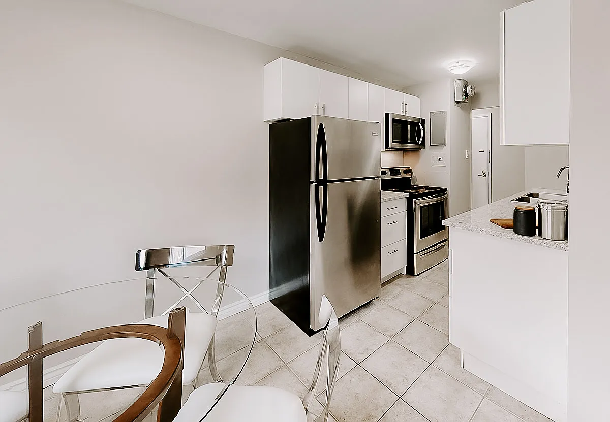 Elizabeth Towers — Photo 4