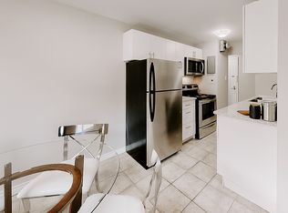 Elizabeth Towers, Owen Sound, ON N4K 5M2