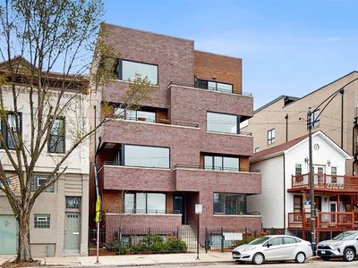 1445 W Grand Ave #3E, Chicago, IL, 60622