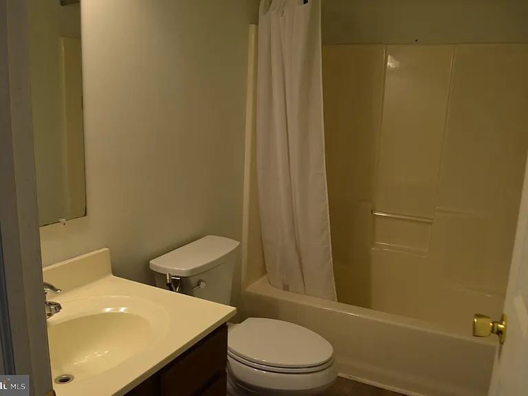 12113 Fallen Timbers Cir — Photo 23