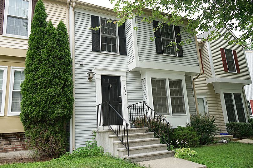 1st image of 3359 Oak West Dr