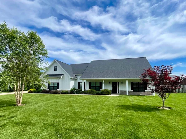 27 Austin Ct, Murray, KY 42071