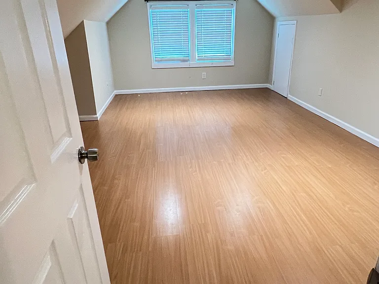 4816 Seminole Ave — Photo 10